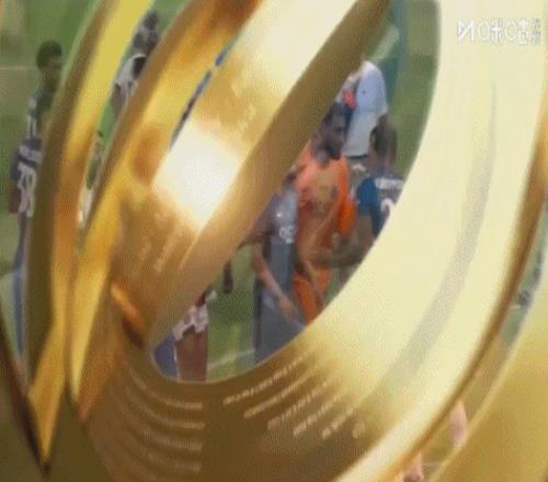巴黎主席纳赛尔:恩里克只是想去阻止冲突,并被卷入其中