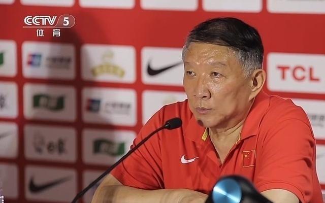 媒体人:宫鲁鸣被水军编造谣言黑了好几次,不知道是谁这么有钱