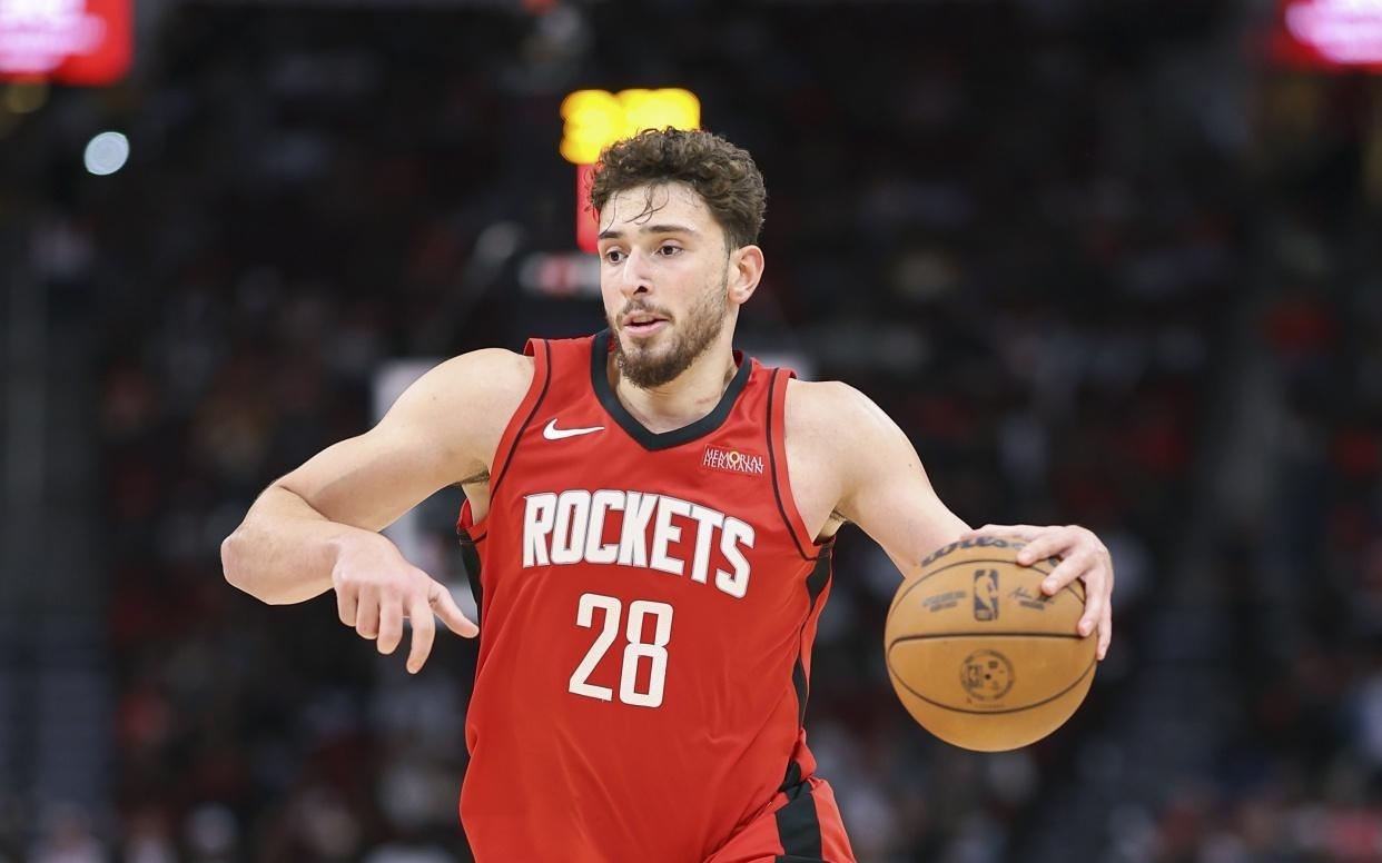 老将代替全明星，火箭新首发太强劲！2数据顶尖，乌度卡左右为难