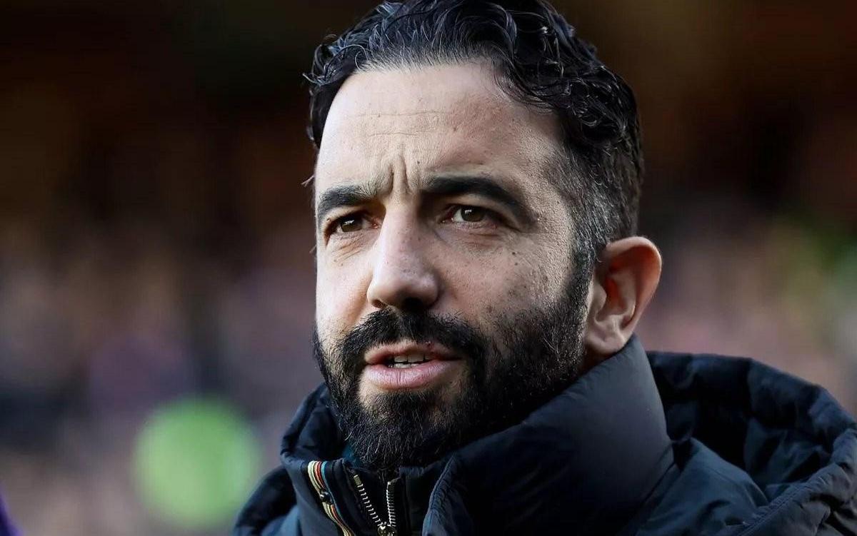 阿莫林：中场休息没聊战术，我们很明显