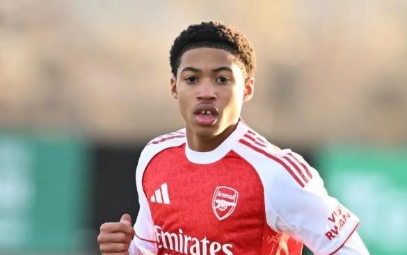 恩瓦内里弟弟代表阿森纳梯队出战欧