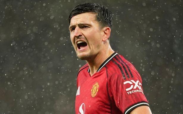 曼晚：马奎尔可能因对切尔西时下场后踢走场边备用球被调查