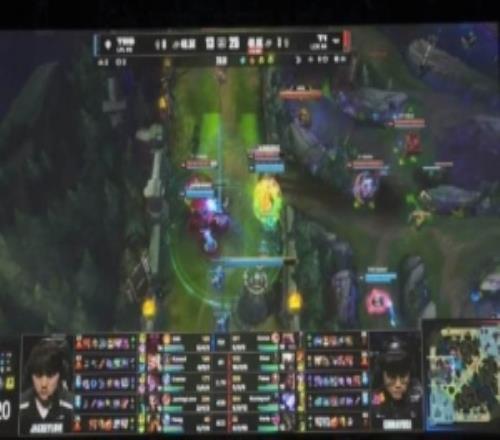 媒体人吐槽：T1已经耍起来了每个人轮流执鞭抽陀螺玩