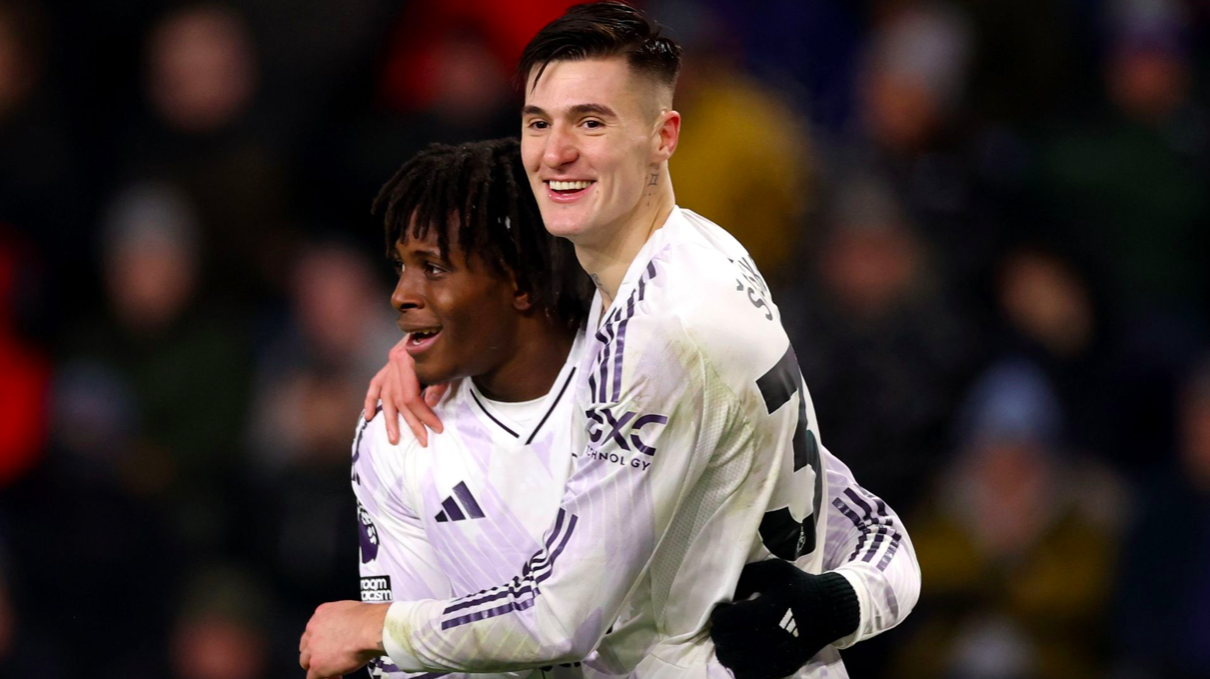 22！连11轮不胜的倒数第二都赢不了7.