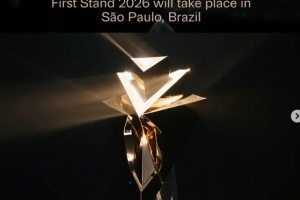 甩锅假赛吧友们如何评价比赛中一有选手操作“变形”或“拉胯”就下判断说是假赛