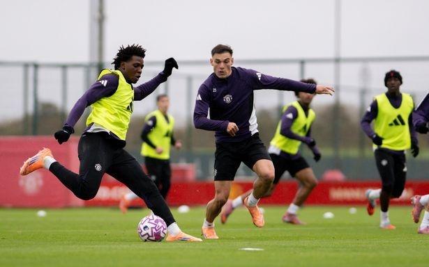 曼晚：阿马德可胜任右翼卫位置，但曼联