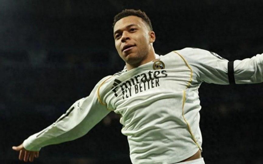 姆巴佩追平C罗欧冠小组赛进球纪录，