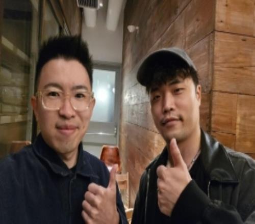 Evi晒出和impact合照：感谢你陪伴我度过的美好时光