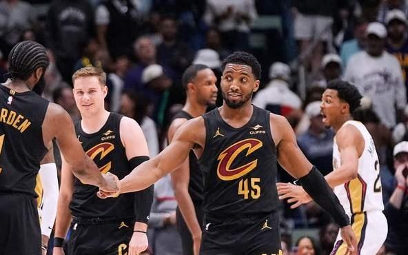 9中5砍15+10！哈登牵制力太强，梅里尔谈末节，骑士获得太多空位