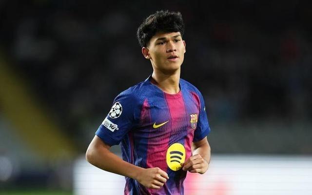 早知道大巴黎签约巴萨18岁小将