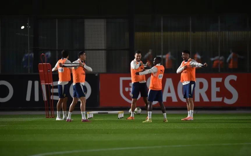 首次被葡萄牙征召的边锋福布斯出生时，C罗已为葡萄牙出场3次