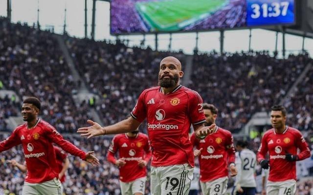 曼晚为曼联评分：姆伯莫8分最高，谢什