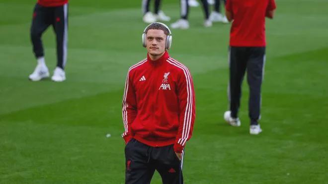 1亿欧铁腰强势回归！6大中场成斯帅最