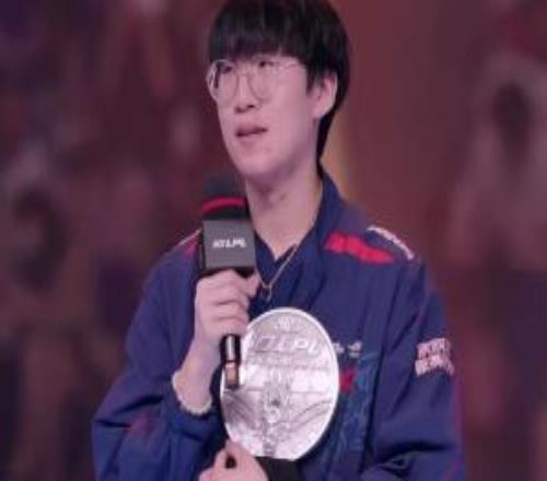 双赛区FMVP!Ruler成为首个LCK+LPL赛区FMVP选手
