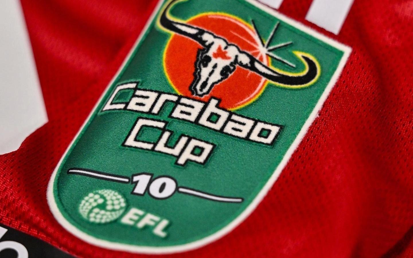 官方：利物浦将身穿有10冠徽章的球衣出战英联杯