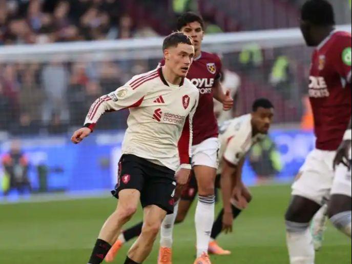 从“水土不服”到中场引擎，斯洛特冒