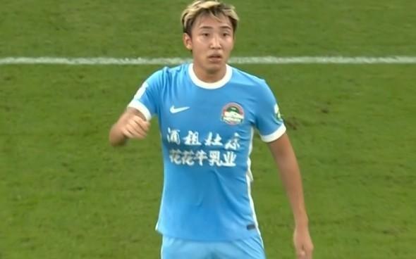 里程碑，河南队中场黄锐烽已在中国顶