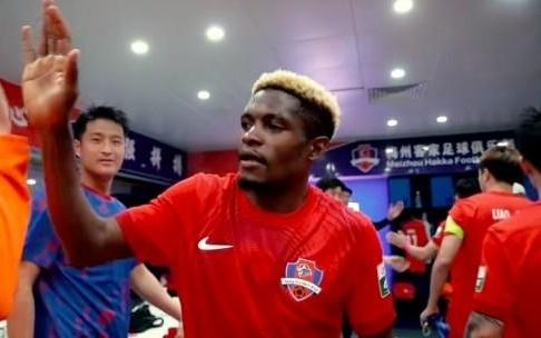 足球报：梅州客家深陷经济危机，招商情