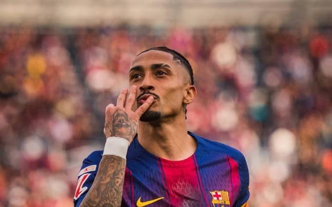 拉菲完成生涯第3帽，且为近50年第2位