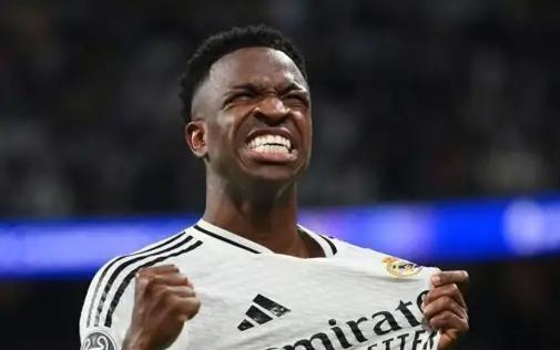 塞尔记者：维尼修斯迎来绝佳机会，皇马希望主场球迷不要嘘他