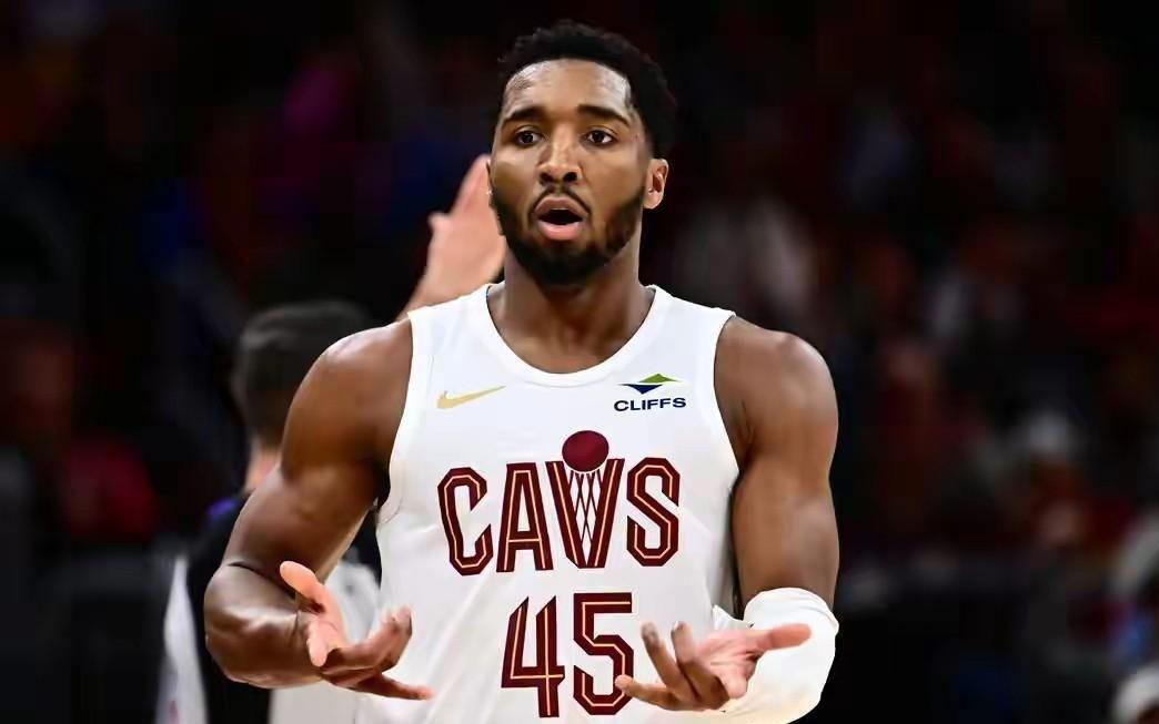 米切尔34+10+7无缘今日最佳！抱歉，马刺落选秀打破队史50年纪录