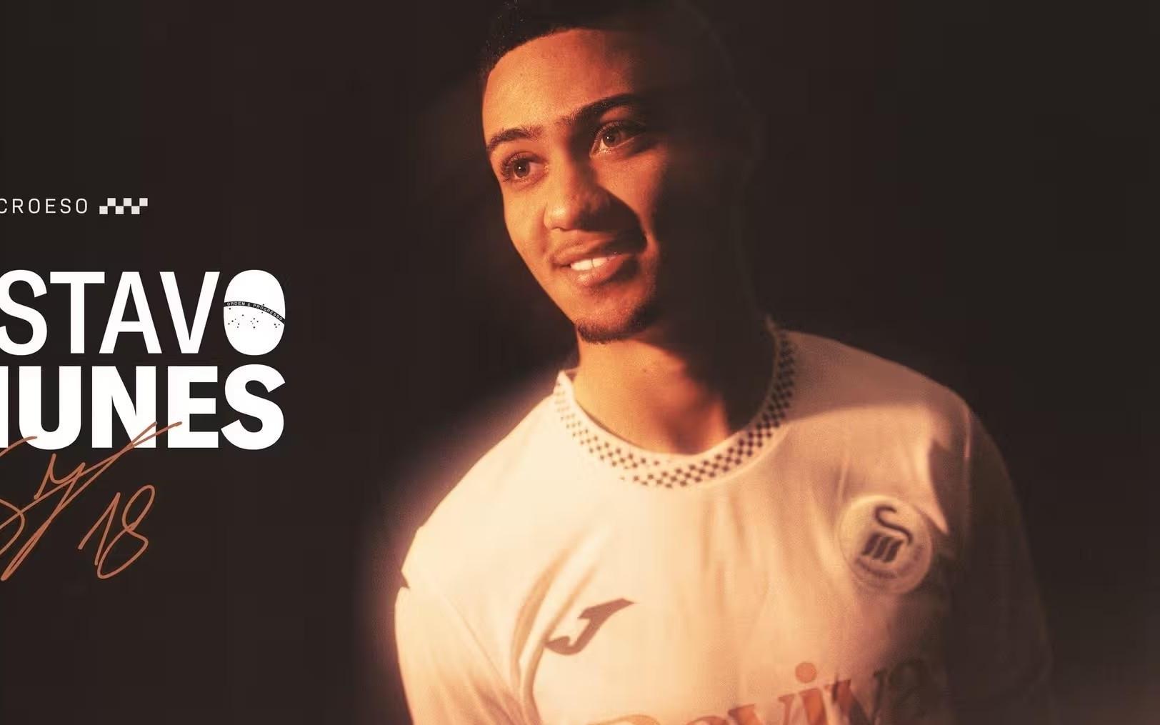 官方：布伦特福德20岁前锋古斯塔沃努