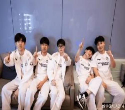 压力拉满的一集！T1在S赛BO5对LPL全胜iG选手4位对LCK负胜率