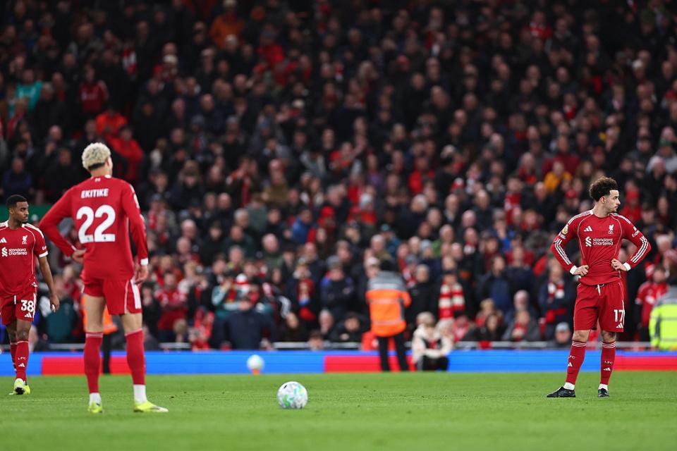 遭残阵热刺绝平！利物浦连场给保级队