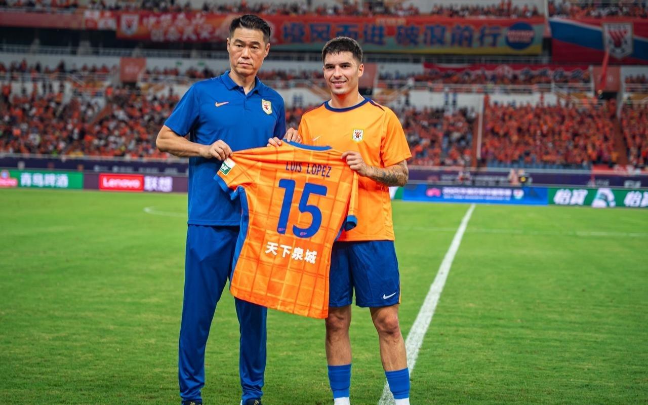 喜讯！于根伟给津门虎球迷送上新年大