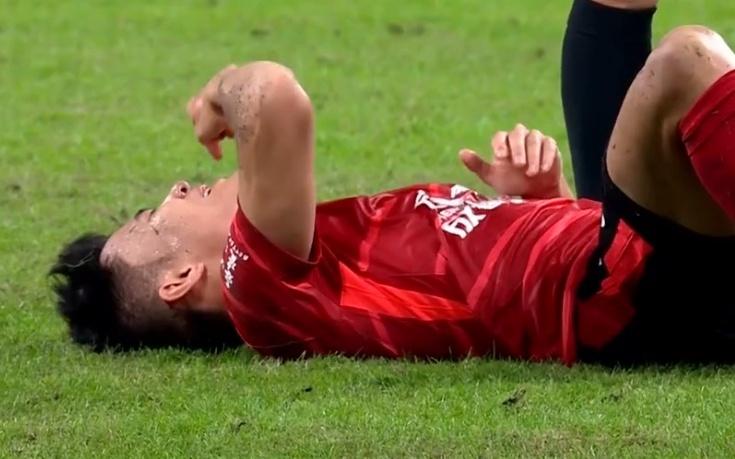 成都蓉城为何失败媒体人：俱乐部业余，球迷拙劣，不配拿冠军