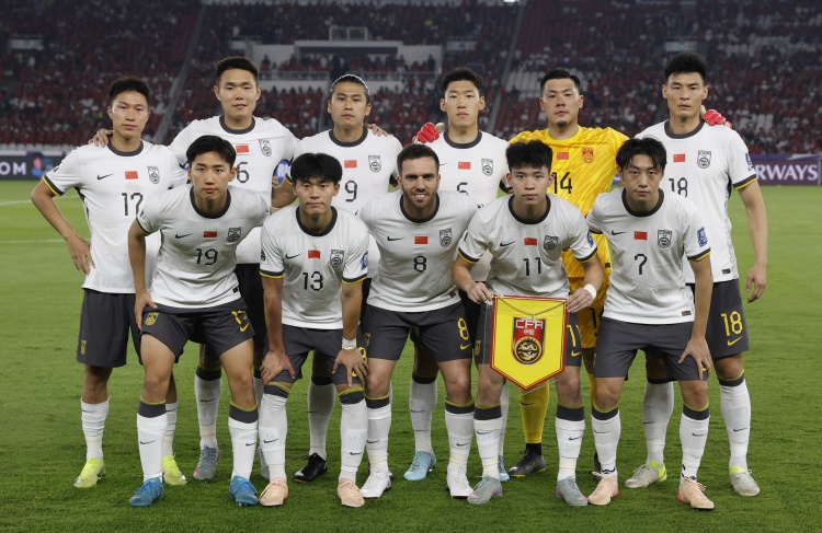 进个球都难！国足上个世预赛进球还是