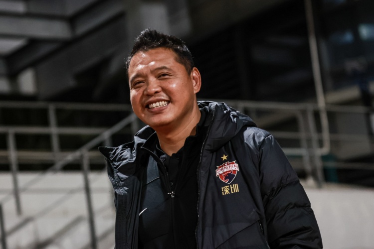直播吧：张效瑞接近加入梅州客家教练