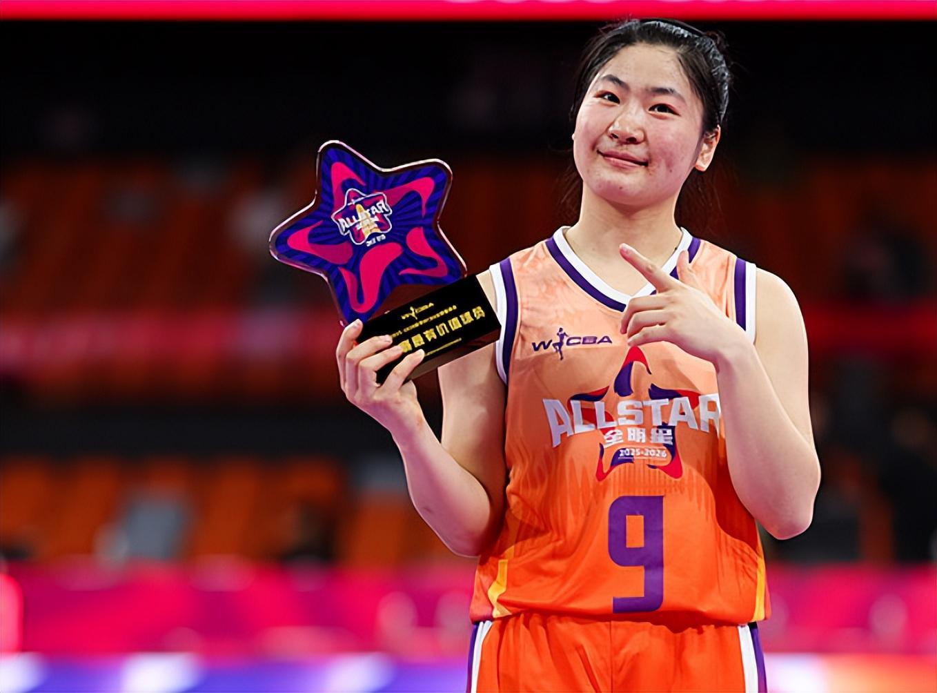 力压2米26张子宇夺MVP！中国女篮23岁
