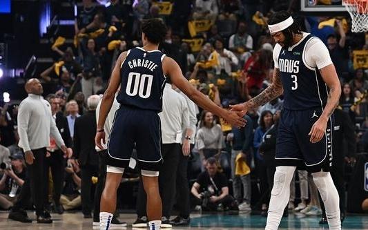 克里斯蒂：浓眉对比赛的统治力和对球队的价值无可替代