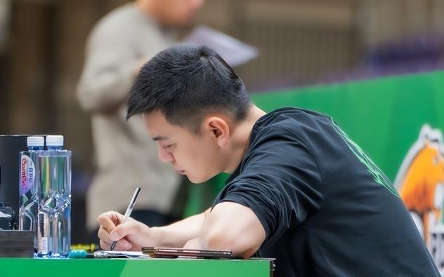 杨鸣:刘志轩调整青年队当主教练,未来几年之内重新树立辽篮辉煌