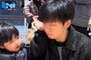 女子分享老公带娃视频震惊网友前RNG选手无心年纪30长相犹如小学生