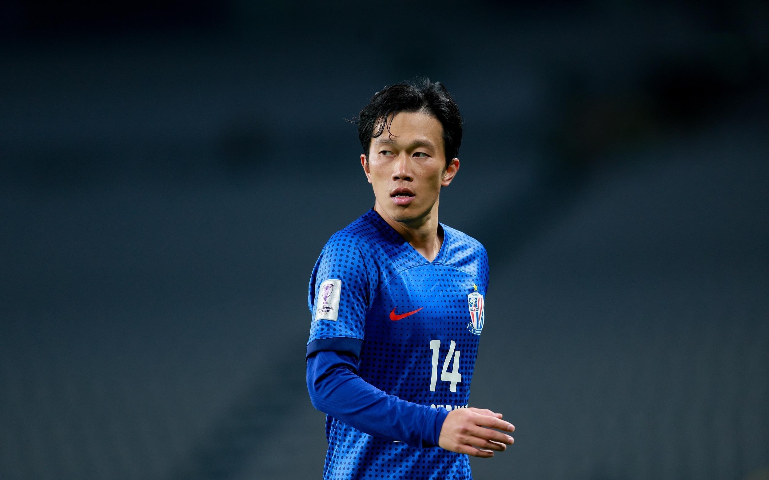 记者：于汉超、戴伟浚、谢鹏飞参加申