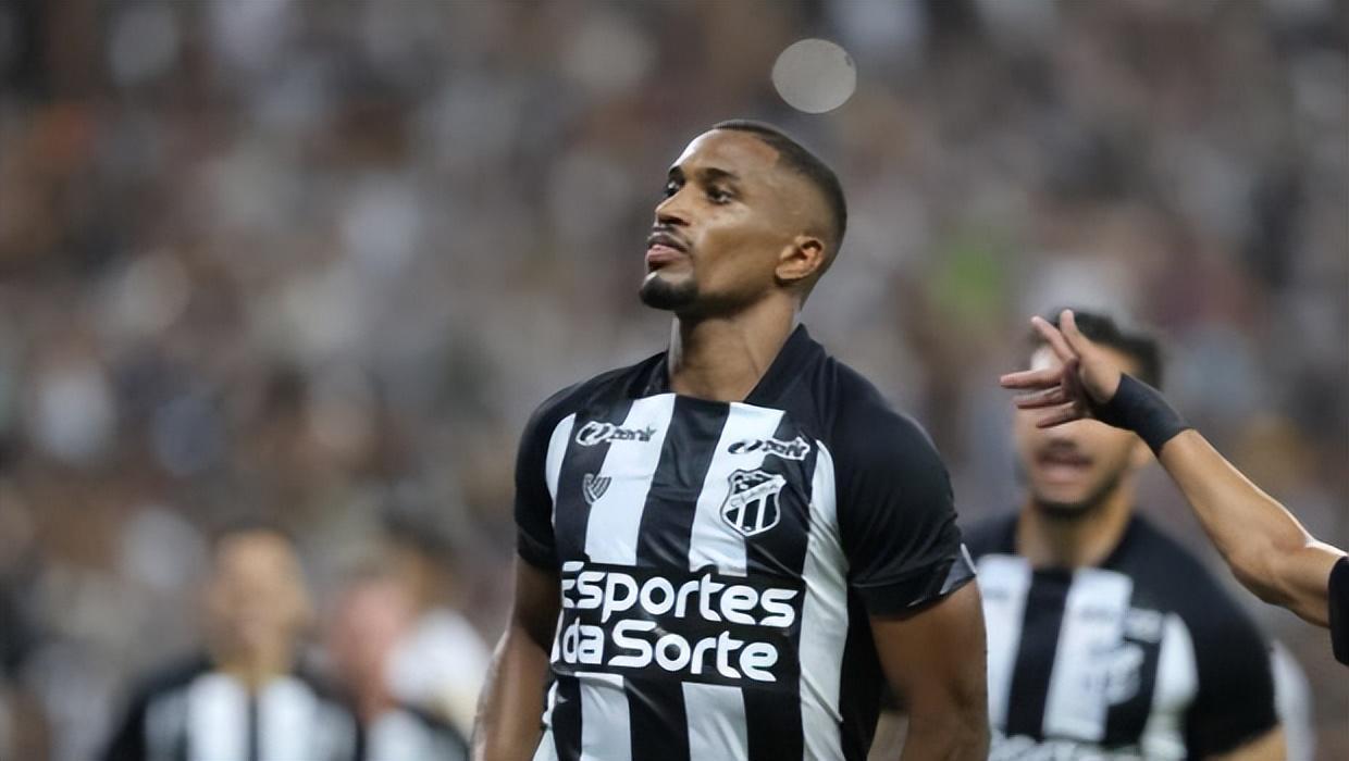 喜讯！申花下个月中锋位置可能有强援