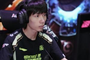 妥妥的兜底大C！Leave状态爆表狂C队伍 最终局金克斯极限拉扯翻盘