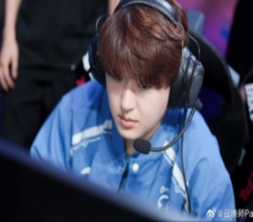 经纪人爆LNG阵容：上单sheer中野Croco+BullDog下路1xn+Missing