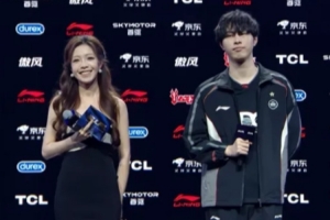 赛后采访ZDZ：第二把玩的有点喜羊羊比较搞笑