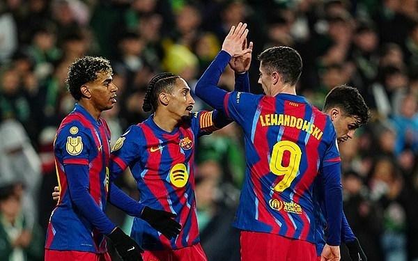 国王杯费兰亚马尔建功巴萨20桑坦德竞技