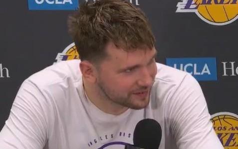 里夫斯称故意罚丢一球让东契奇拿到全场最高分来保持自信，后者：谢谢啊