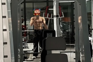 早起吃饺子GALA新年问候：祝大家新年快乐！这个点都起来没