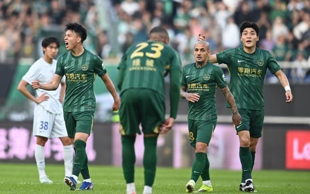 【中超】王钰栋2球米特里策助攻戴