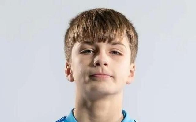 诺丁汉森林青训门将特拉维斯被火车