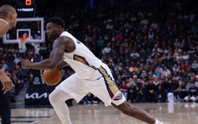 锡安两双力挽狂澜，文班亚马空砍16+16+4封盖，马刺不敌西部倒一