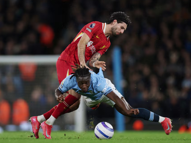 英超重磅对决！曼城复仇战：瓜帅1000场