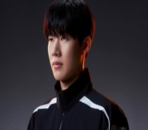 LPL发布IGS15定妆照：信念为铠，此战留名！