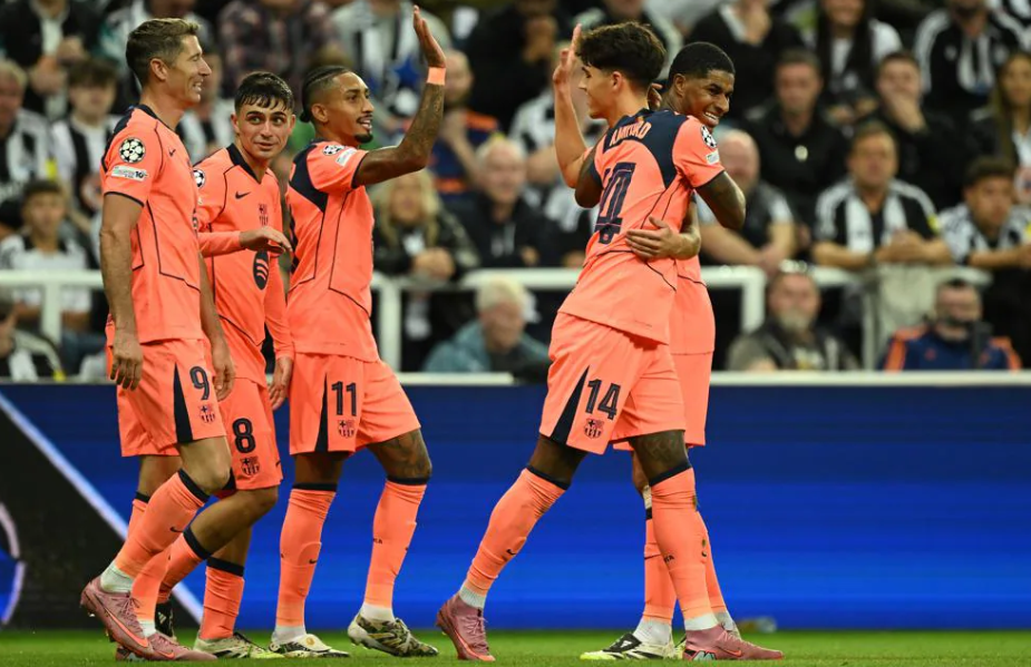 巴萨21纽卡！拿下欧冠开门红，拉什福德世界波+双响，亚马尔缺阵